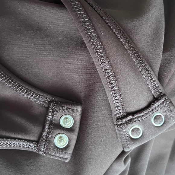 Express bodysuit body contour crew neck long sleeve dark brown extra large - Picture 8 of 8